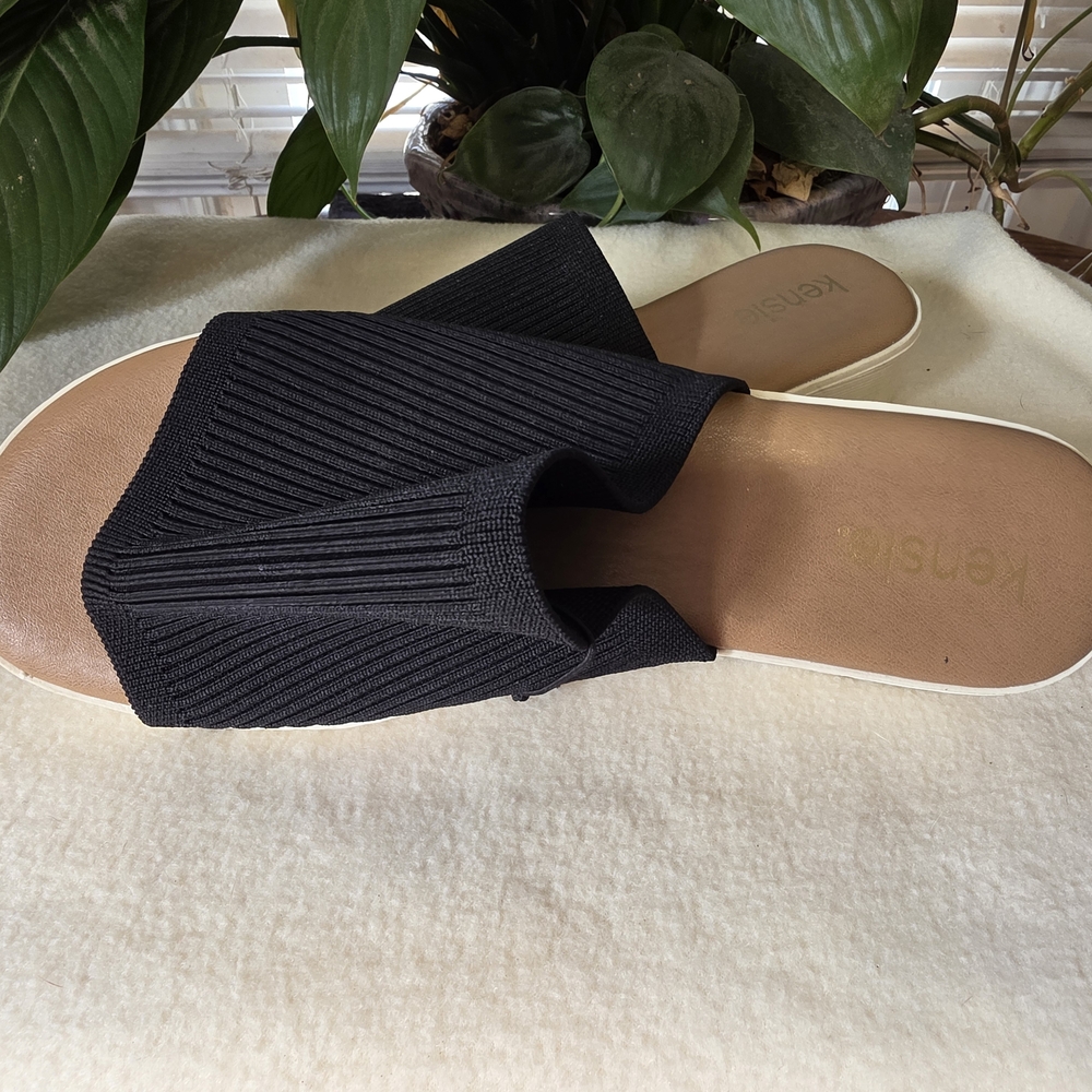 🌟🌟Kensie Black and Tan Women's Sandals🌟🌟